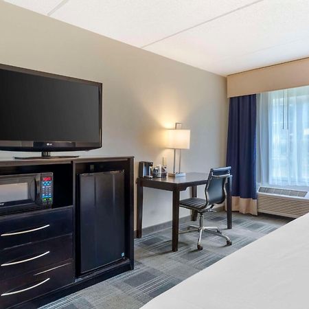 Best Western Hartford Hotel And Suites Exterior foto